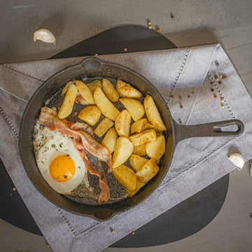 Tigaie Fontă Pură Cooking by Heinner 24 x 4.5 cm Durabilitate și Gătit Uniform și sanatos