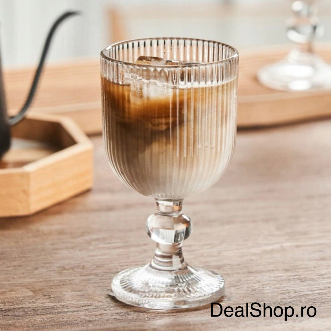 Set 6 pahare Alex cu picior 280 ml, sticlă transparentă striată, pahare vin/apă/suc elegante