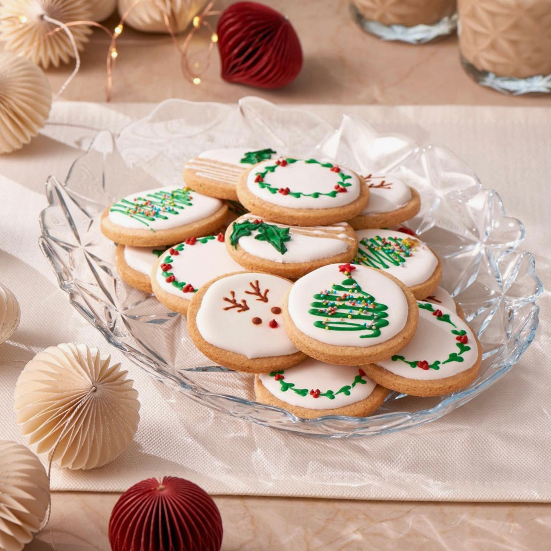 Platou din sticla Estrella 33 x 25 x 4.7 cm – design elegant în relief, ideal pentru servire modernă