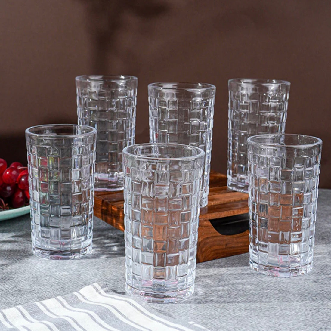 Set 6 pahare sticlă 330 ml Sofia Diamond, model diamant