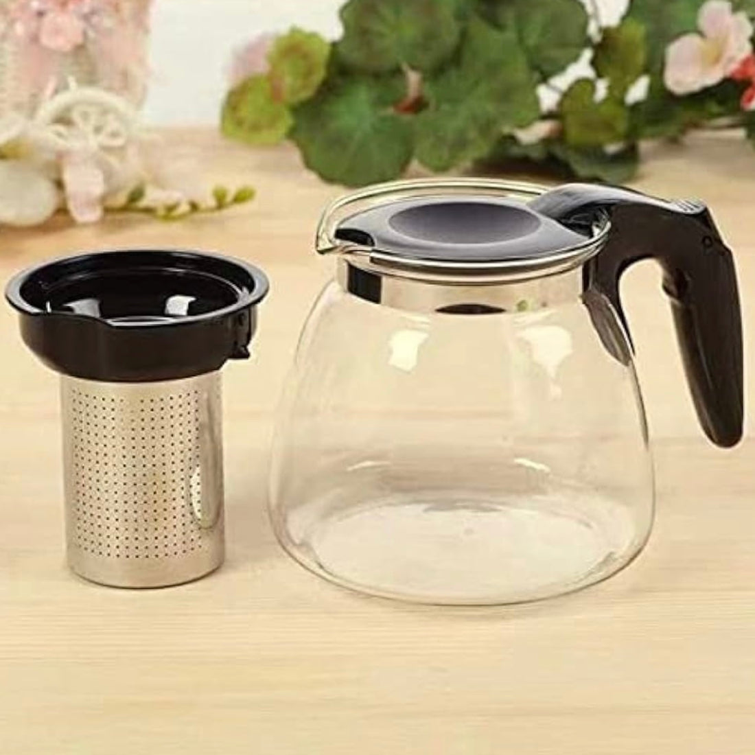 Ceainic cu infuzor, din sticla termorezistenta, capacitate 1, 1L, cu maner rece, diametru 13, 5 cm, negru