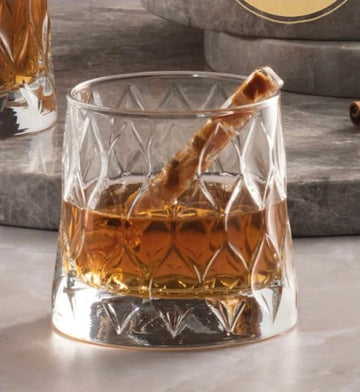 Set 4 pahare Leafy, 320 ml  sticla groasa transparenta design elegant cu model în relief pentru whisky sau cocktailuri