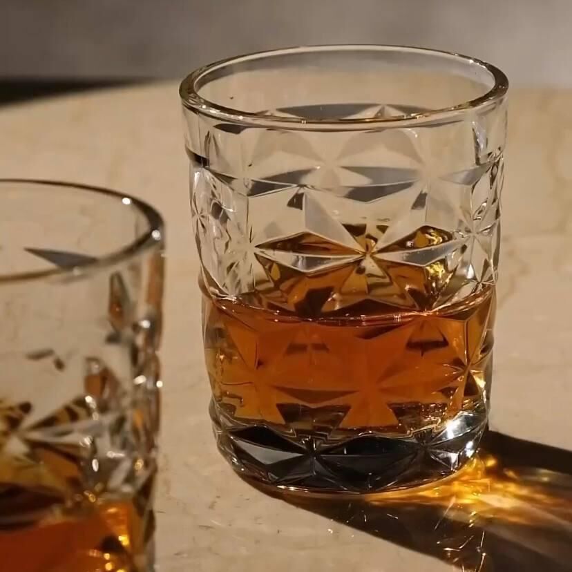 Set 12 Pahare Estrella 305 ml – Sticlă groasa cu design geometric elegant ideale pentru whisky apa sau cocktailuri