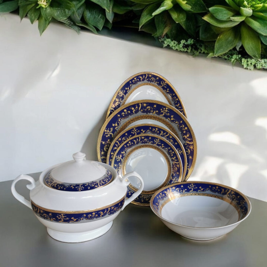 Serviciu de masa portelan 12 persoane 40 piese Albastru cu auriu Eleganta și Rafinamant pentru Mesele Tale Rawi 600