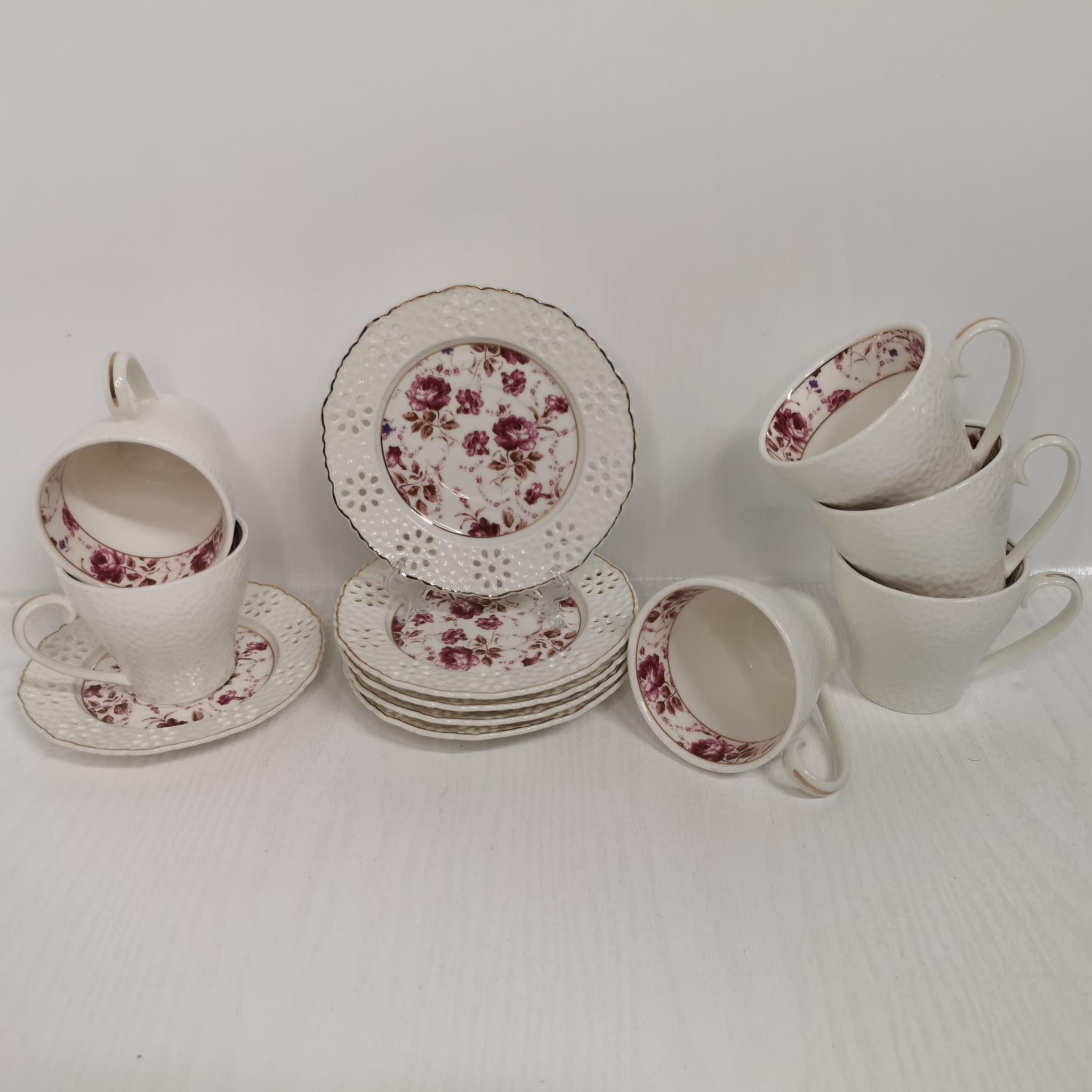 Set 6 cesti cu 6 farfurioare pentru ceai sau cafea, 180 ml, malooki luxury collection